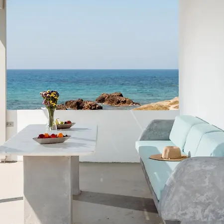 Celestial Seaview Apartments- Ariadne
