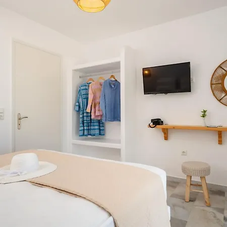 Celestial Seaview Apartments- Ariadne Naxos City